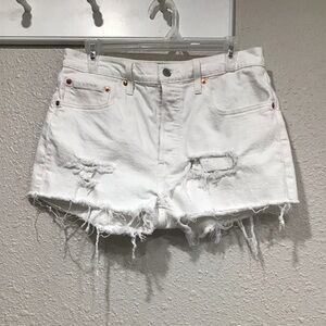 Levi’s 501 Women’s White Cut Off Distressed Denim Shorts Sz 31 High Rise Vintage